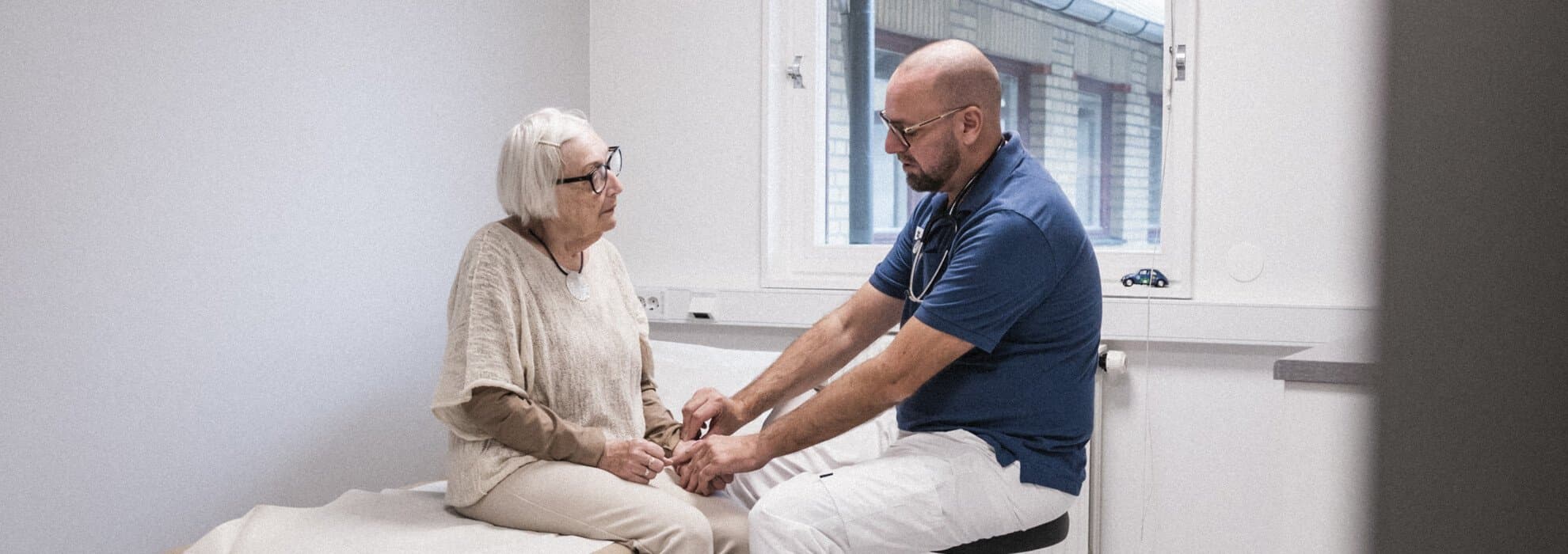 läkare med patient läkare med patient