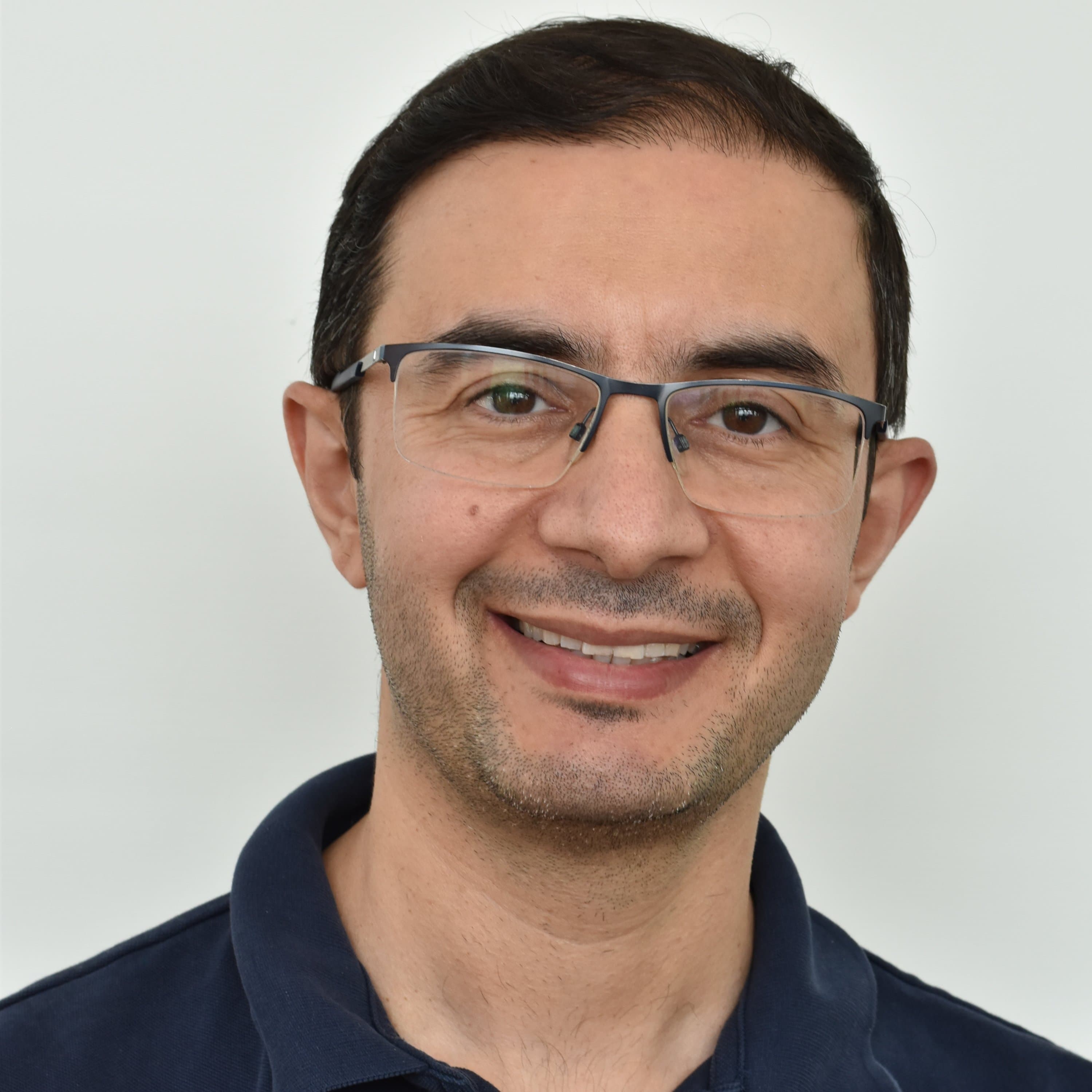 Porträtt av Aamir Mahdi Porträtt av Aamir Mahdi